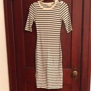 Cute and comfy striped dress - size M (fits small)